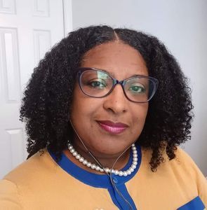 Meet your Posher, Shekeya